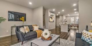 Modern Tri-Level 4BD/3.5BTH Townhouse in Lynnwood for Rent! Pet Friendly! Gallery 18