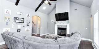 Stylish 3-Bedroom, 2-Bathroom Home for Rent! Gallery 8