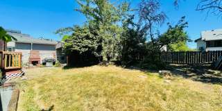 Cozy Seward Park Home with Large Yard! Gallery 14