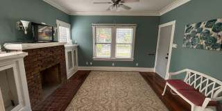 Room in 2 Bedroom Home at Avant Ave Gallery 32