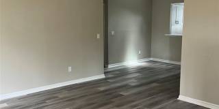 319 EATON STREET Gallery 25