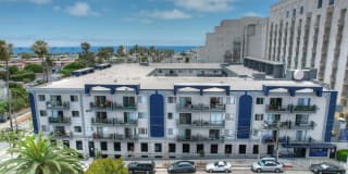 Bay on 6th Gallery 1