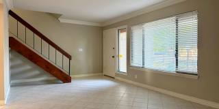 Adorable centrally located townhome Gallery 6