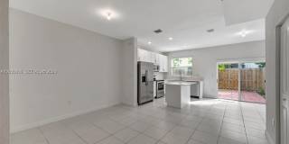 1857 SE 26th Ter Gallery 13