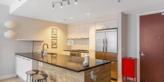 631 Folsom St. Gallery 7