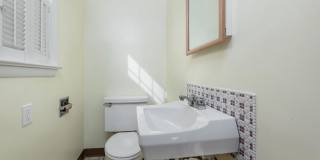 307 DICKINSON ROAD Gallery 11