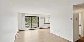 Van Dyke Apartments Gallery 29