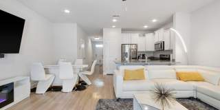 7482 Shadow Lake Drive Gallery 1