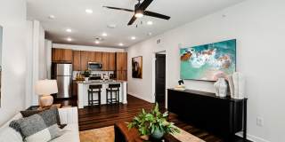 The Pullman Luxury Apartment Homes Gallery 59