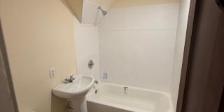 2423-2425 South 28th Street - 2425 Gallery 3