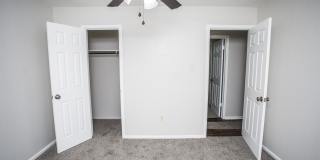 5313 25th Street Gallery 25