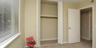 Broadmoor Apartments at West Columbia Gallery 23