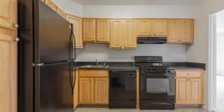 Waterside Towers Apartments Gallery 13