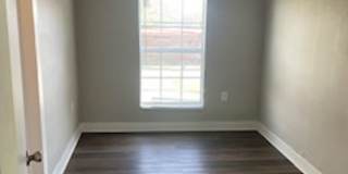 2 Bed/2 Bath Garage Apartment 2 Bed/2 Bath Garage Apartment Gallery 8