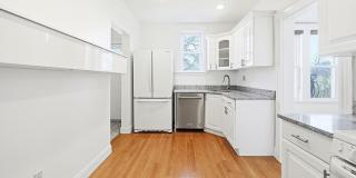 121 White St Gallery 10