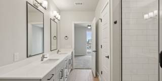 2800 Taylor Gallery 42