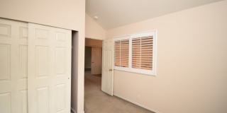 Bright Holladay 4 Bed Home – High Ceilings in Prime Location!! Gallery 18