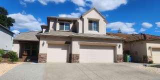 Beautiful 4 Bedroom Home in Elk Grove Gallery 1