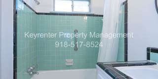 3 Bed 1.5 Bath in Great Midtown Location! Gallery 33