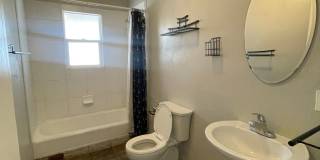 1419/1421 Adams Gallery 7
