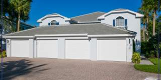 PELICAN BAY - BARRINGTON CLUB - AWESOME AMENITIES - BEACH ACCESS - FURNISHED- NEW RENOVATIONS- Gallery 5