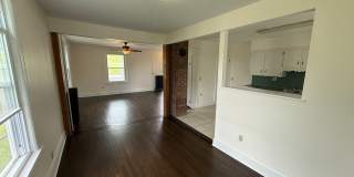 131 Eastern Drive Gallery 18