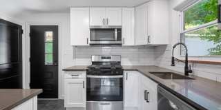 AVAILABLE OCT 1ST!! RENOVATED 3-BEDROOM PENN HILLS!! Gallery 10