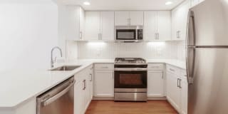 1800 Oak Apartments Gallery 39