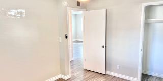 4760 N 28th St Gallery 13