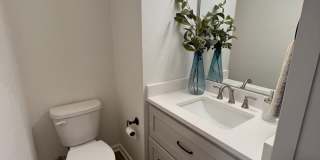 STUNNING REMODEL IN SPRING LAKE ESTATES Gallery 12