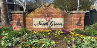 302 HILLTOP Lane Gallery 1