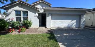 Stonelake Community - Four Bedroom! Gallery 1