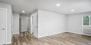 4374 Fisher Rd NE Gallery 21
