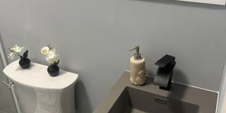 922 4th Avenue Gallery 14