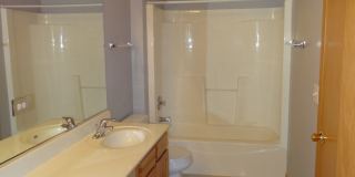 Beautiful & Very Spacious End Unit 2 bedroom  2 car garage. Must See. Gallery 8