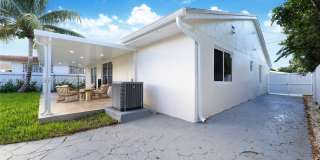 4712 SW 2nd Ter Gallery 24