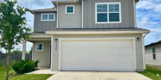 Spacious 3 Bedroom Home with Loft in Converse Near Judson ISD Gallery 1