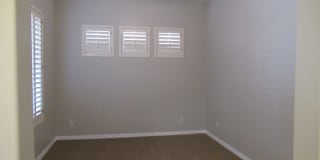 Nice 2 Bedroom Plus Bonus Room / 2 Bath Home in Chandler Gated Community! Gallery 13