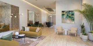 The Piazza Gallery 41