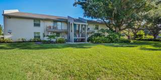 L Estancia Apartments Gallery 30