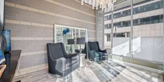 The Maxwell Downtown Des Moines Gallery 115