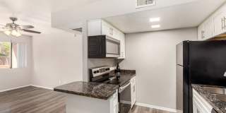 1521 West Denton Lane Gallery 13