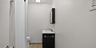 2623 EMERALD Street Gallery 24