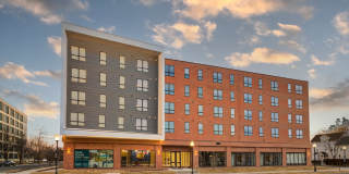 Cadence on Canal Gallery 23