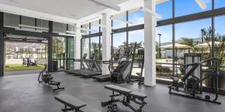 Intro Burbank Gallery 7