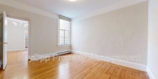 1412 Lyon Street Gallery 3