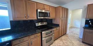 2713 E Verbena Drive Gallery 53