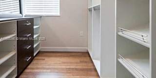 1024 Northeast 207th Terrace Gallery 11