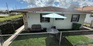 209 NW 7th CT Gallery 1