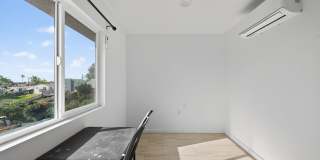 Charming 4BR Duplex in San Diego Gallery 20